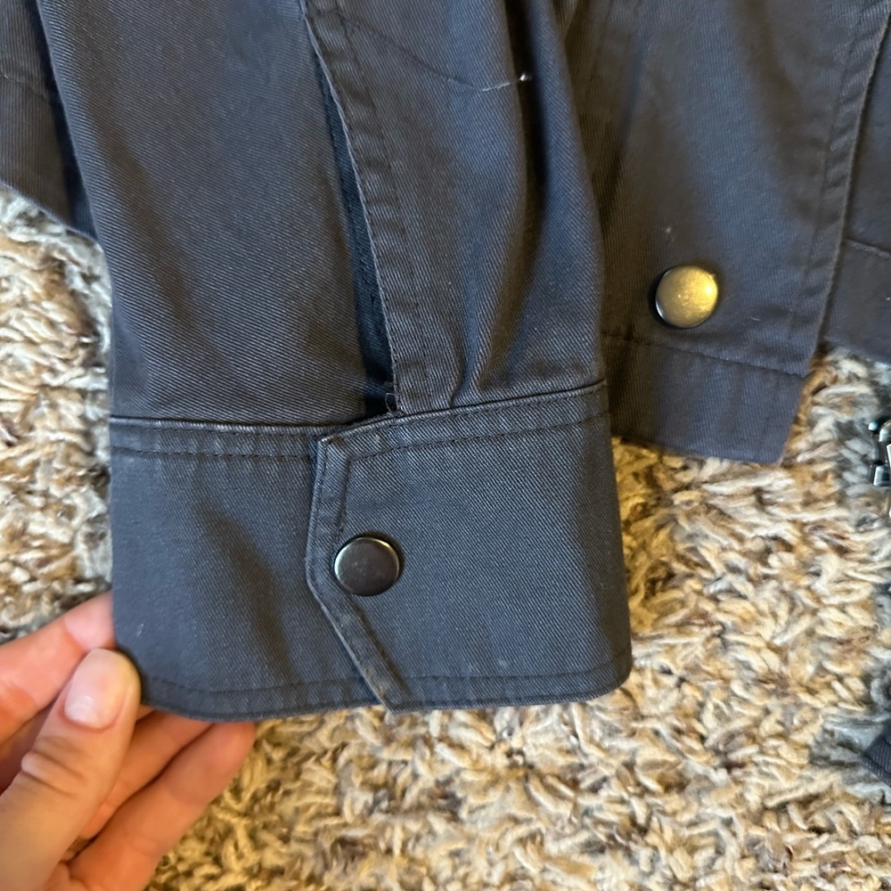 Gray Jacket - Picture 2 of 5